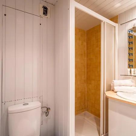 In-out - Heart Of Warm-hearted Apartment, Wifi Appartamento